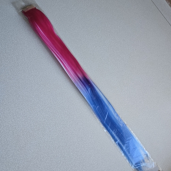 💇 Pink & Blue Ombre Hair extension Clip - Picture 2 of 6